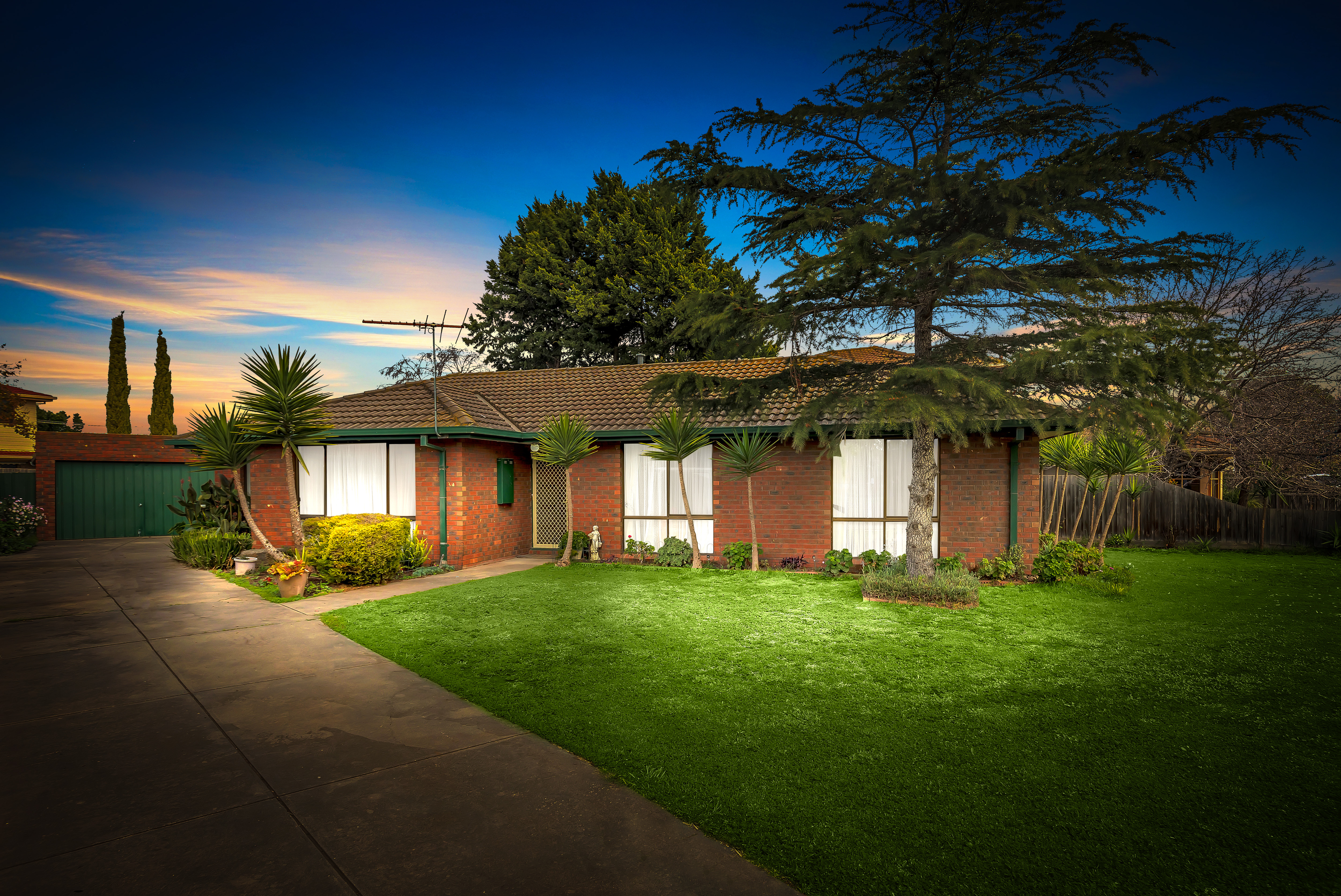 76 Kookaburra Avenue, Werribee VIC