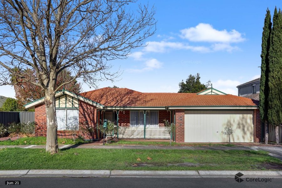 30 Grandview Crescent, Hillside VIC