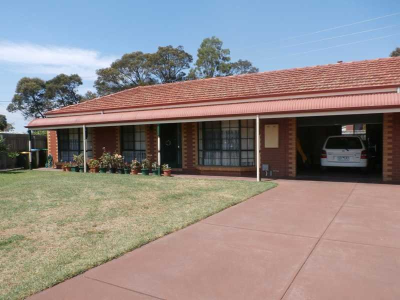 1/16 Gabrielle Close, Werribee VIC