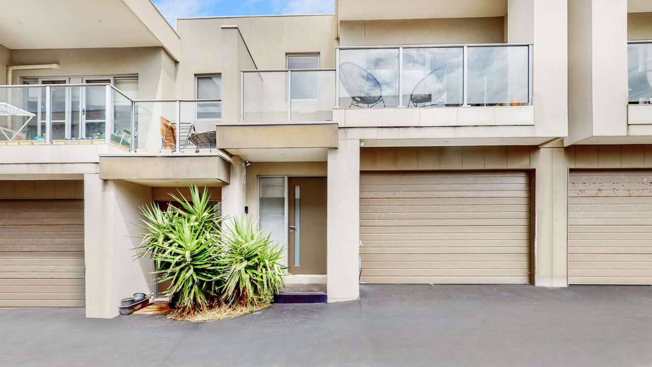 11/422 Station Street, Bonbeach VIC