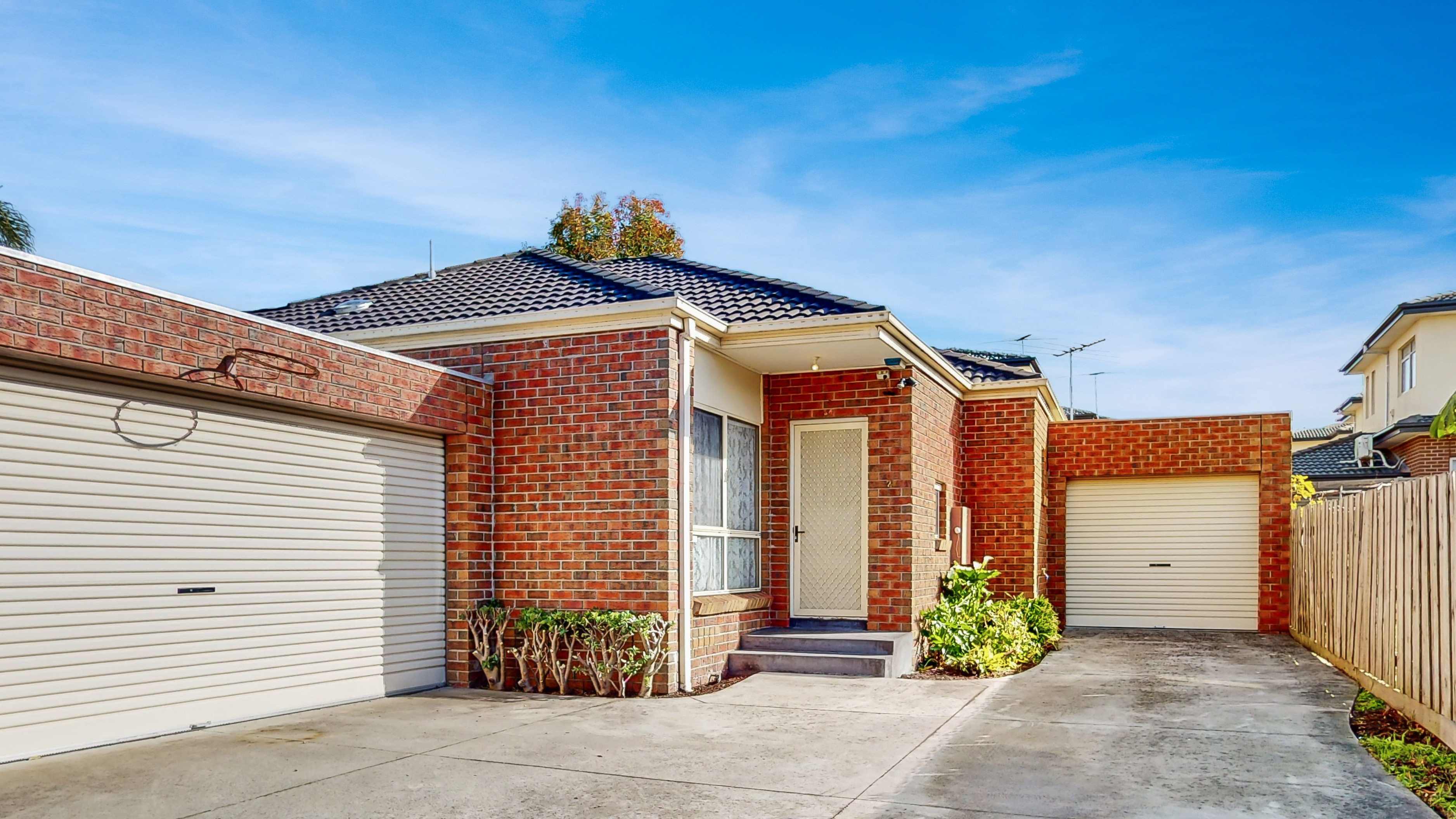 2/82 Browns Road, Clayton VIC