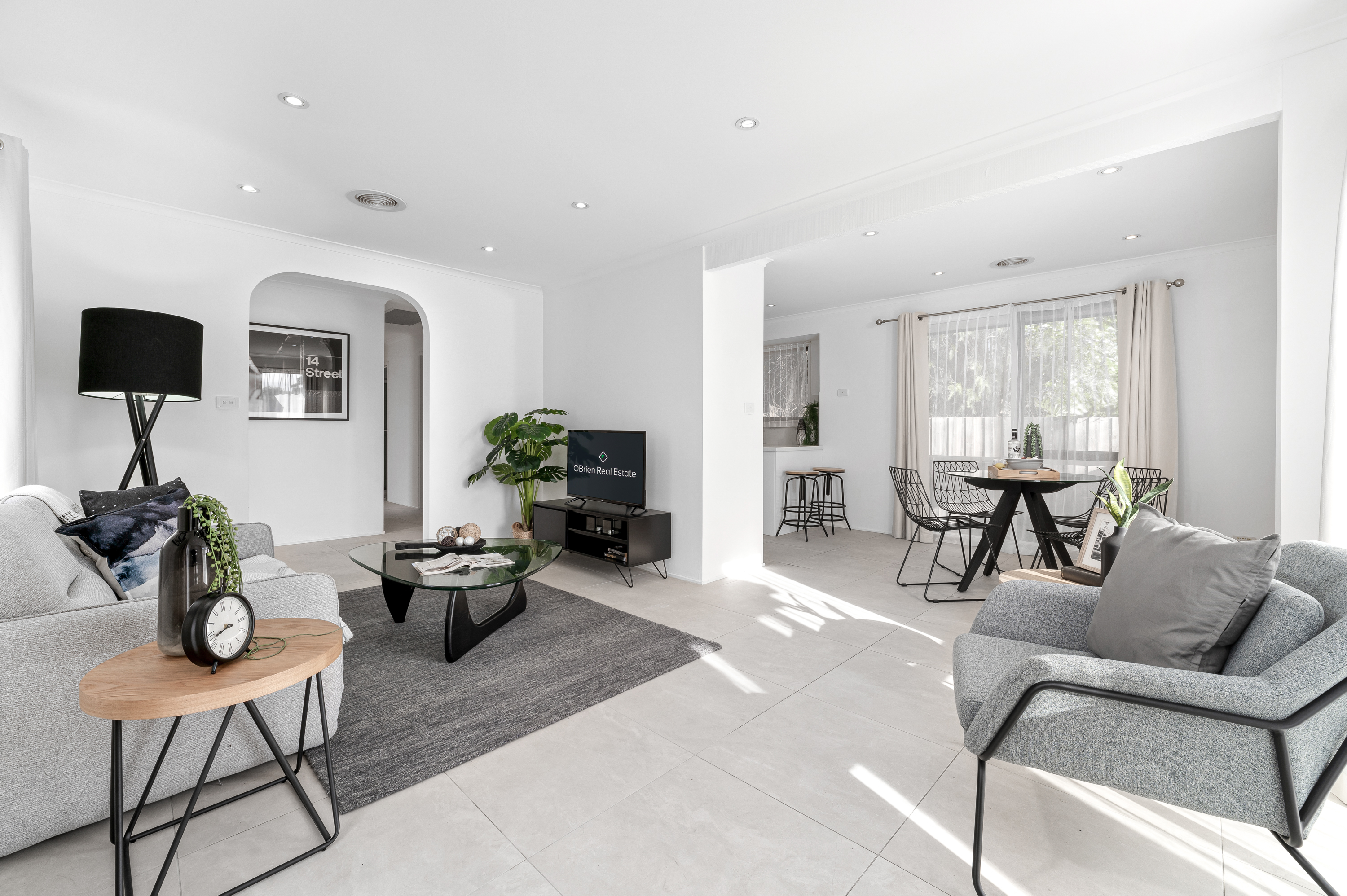 12 Broderick Road, Carrum Downs VIC