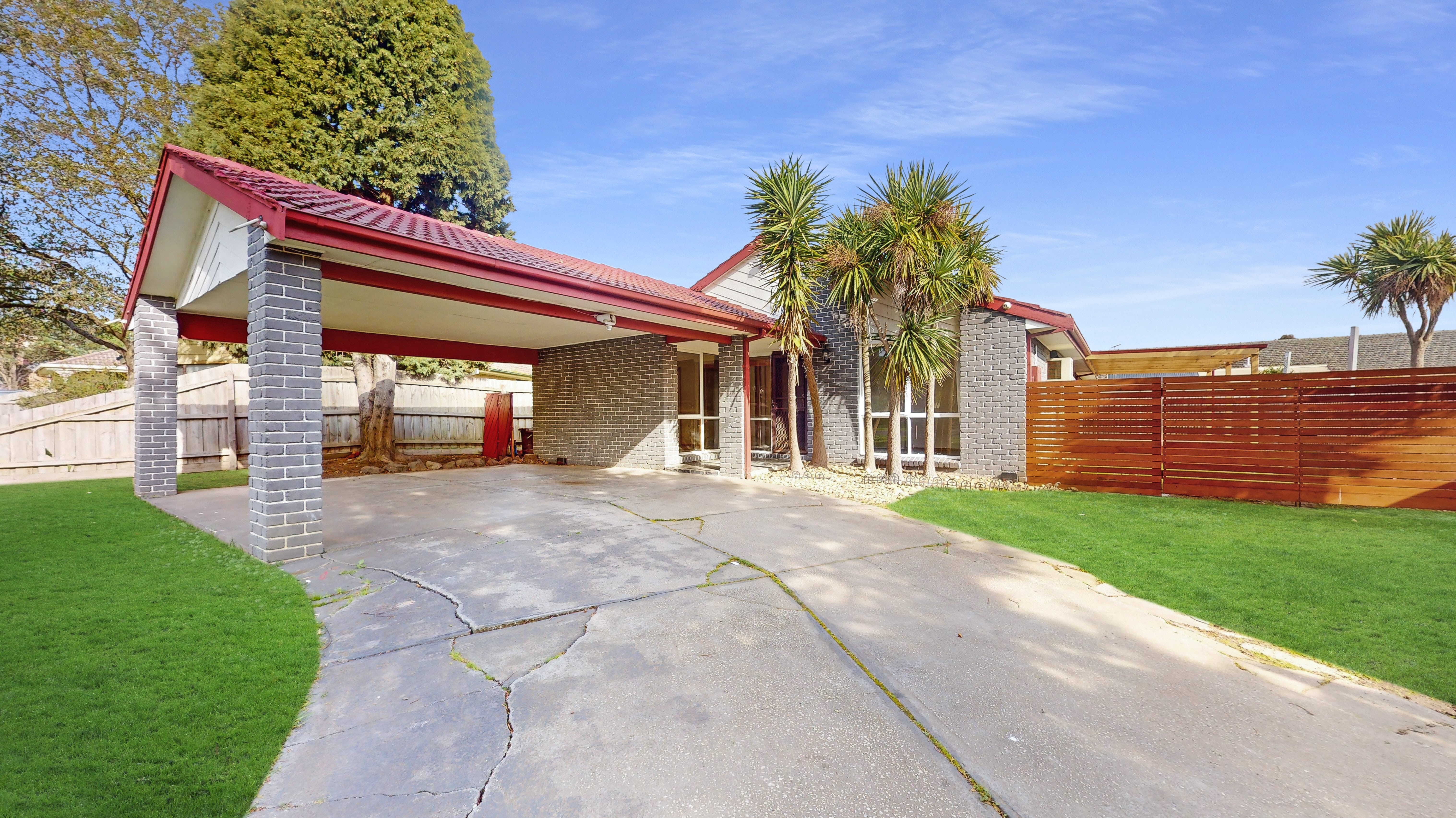 38 Strathavan Drive, Berwick VIC