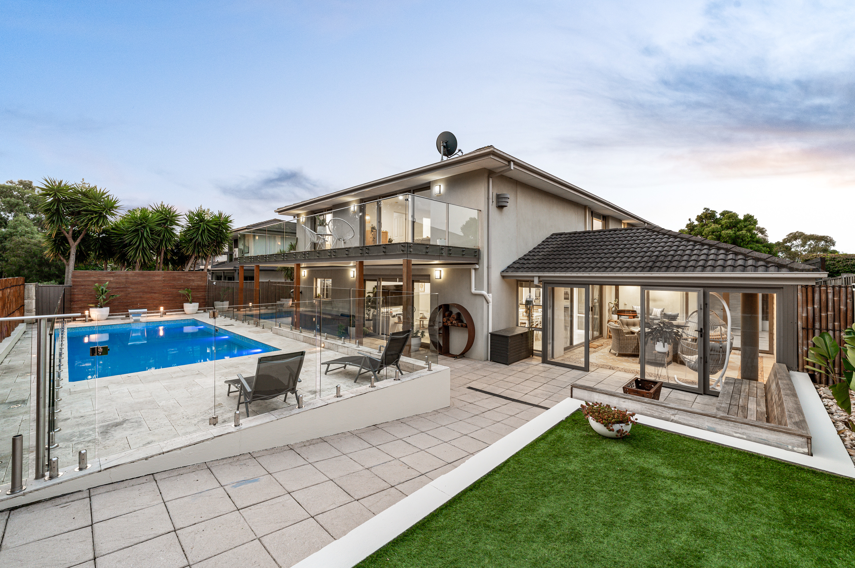 10 Corowa Place, Sandhurst VIC