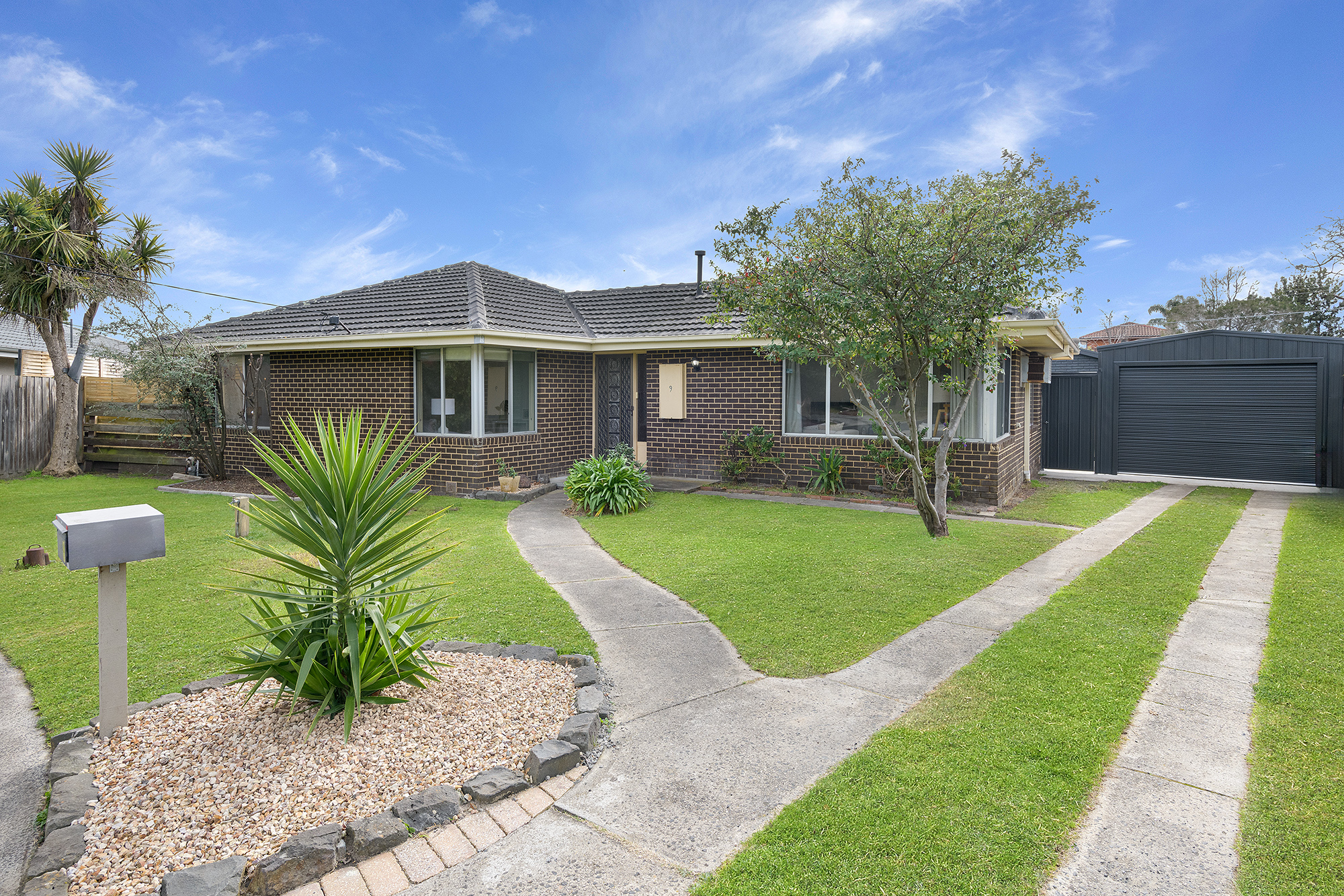 9 St George Court, Frankston VIC