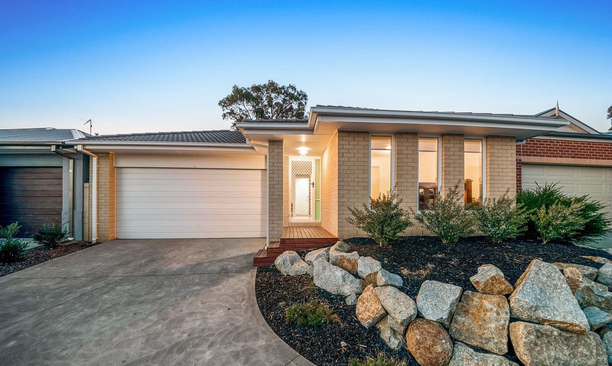 10 Premier Lane, Garfield VIC