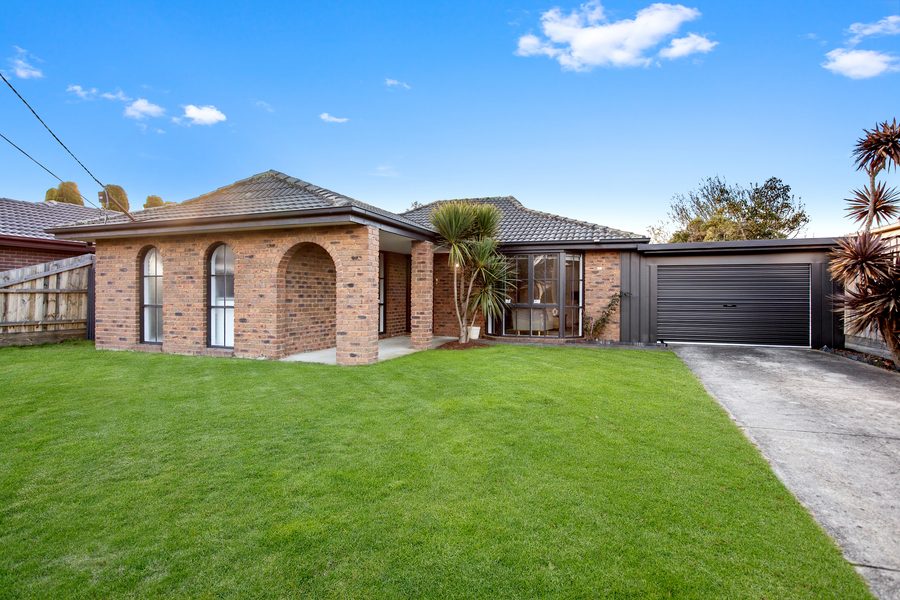 31 Partridge Crescent, Carrum Downs VIC