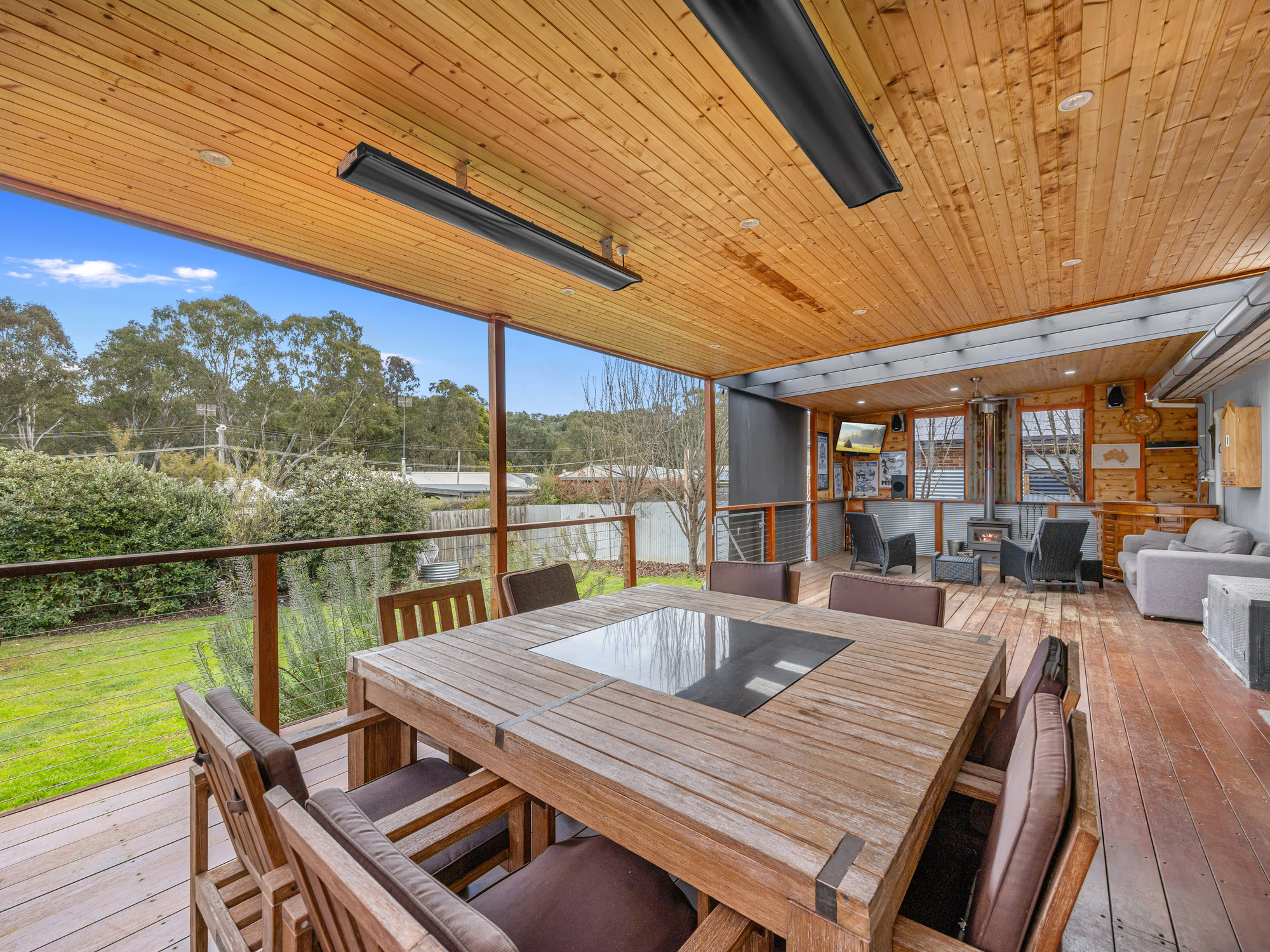 17 Tenth Street, Eildon VIC