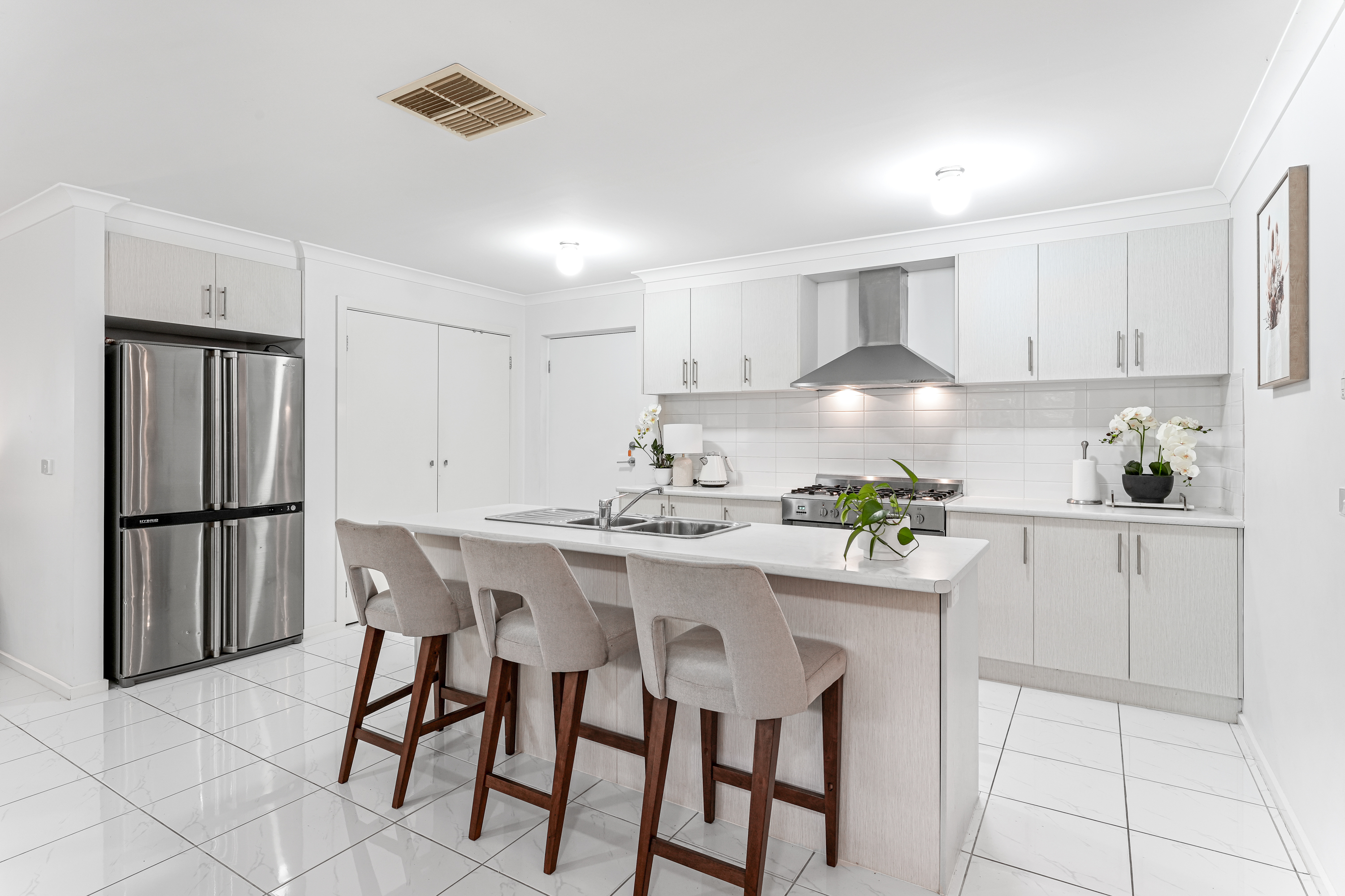 2 Barton Drive, Sandhurst VIC