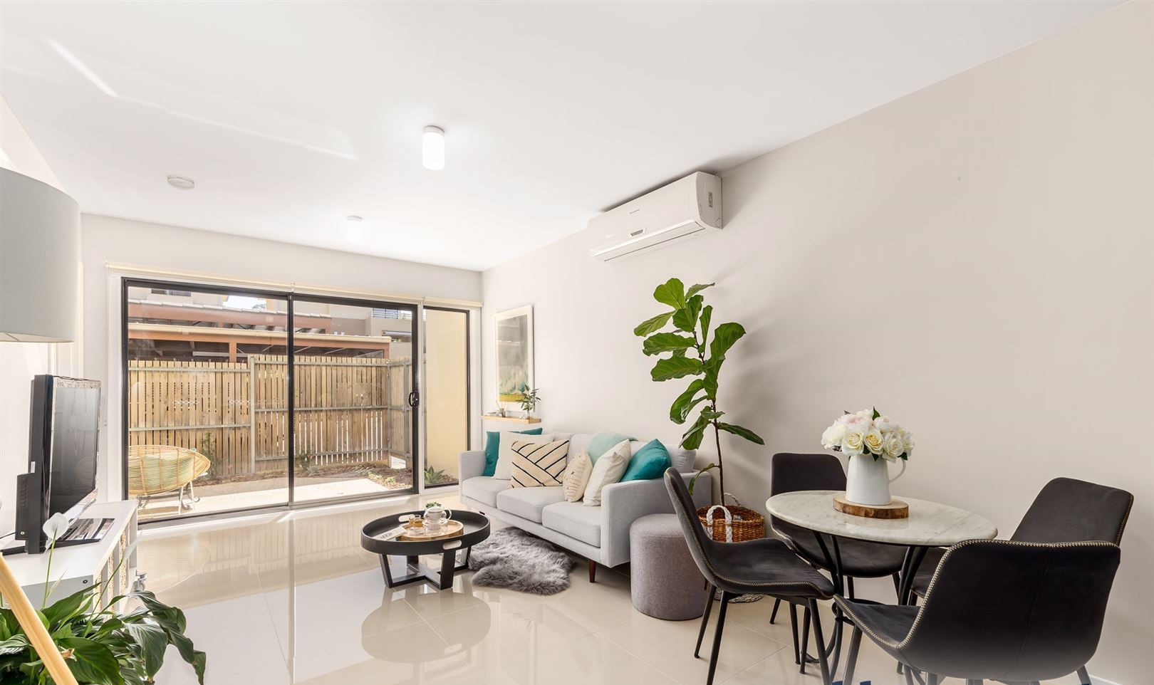4/1 Greenfield Drive, Clayton VIC
