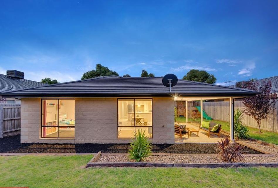 3 Trafford Road, Carrum Downs VIC