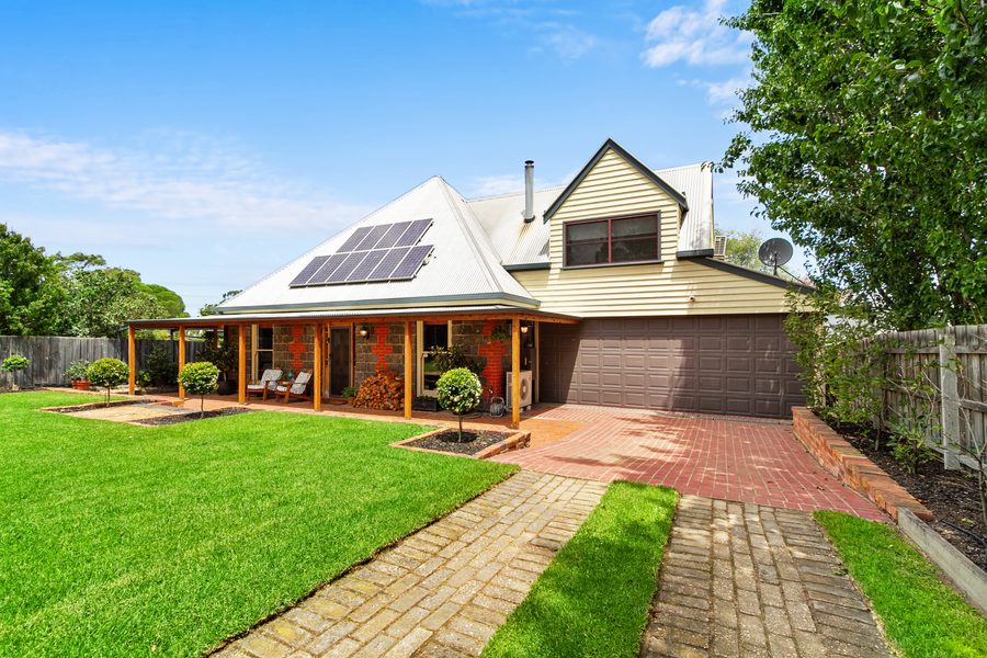 33 Tierney Street, Wy Yung VIC
