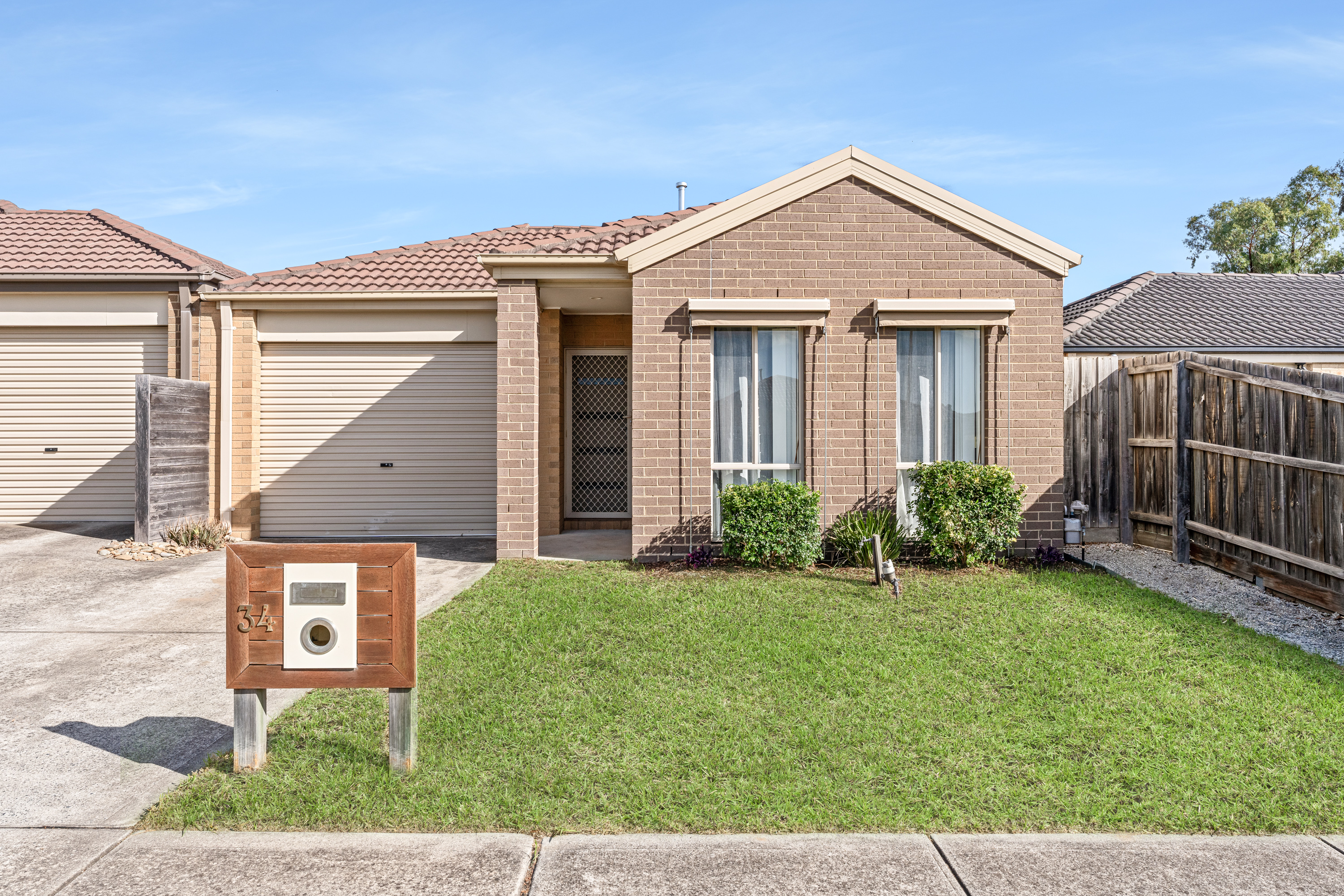 34 Pinewood Drive, Carrum Downs VIC