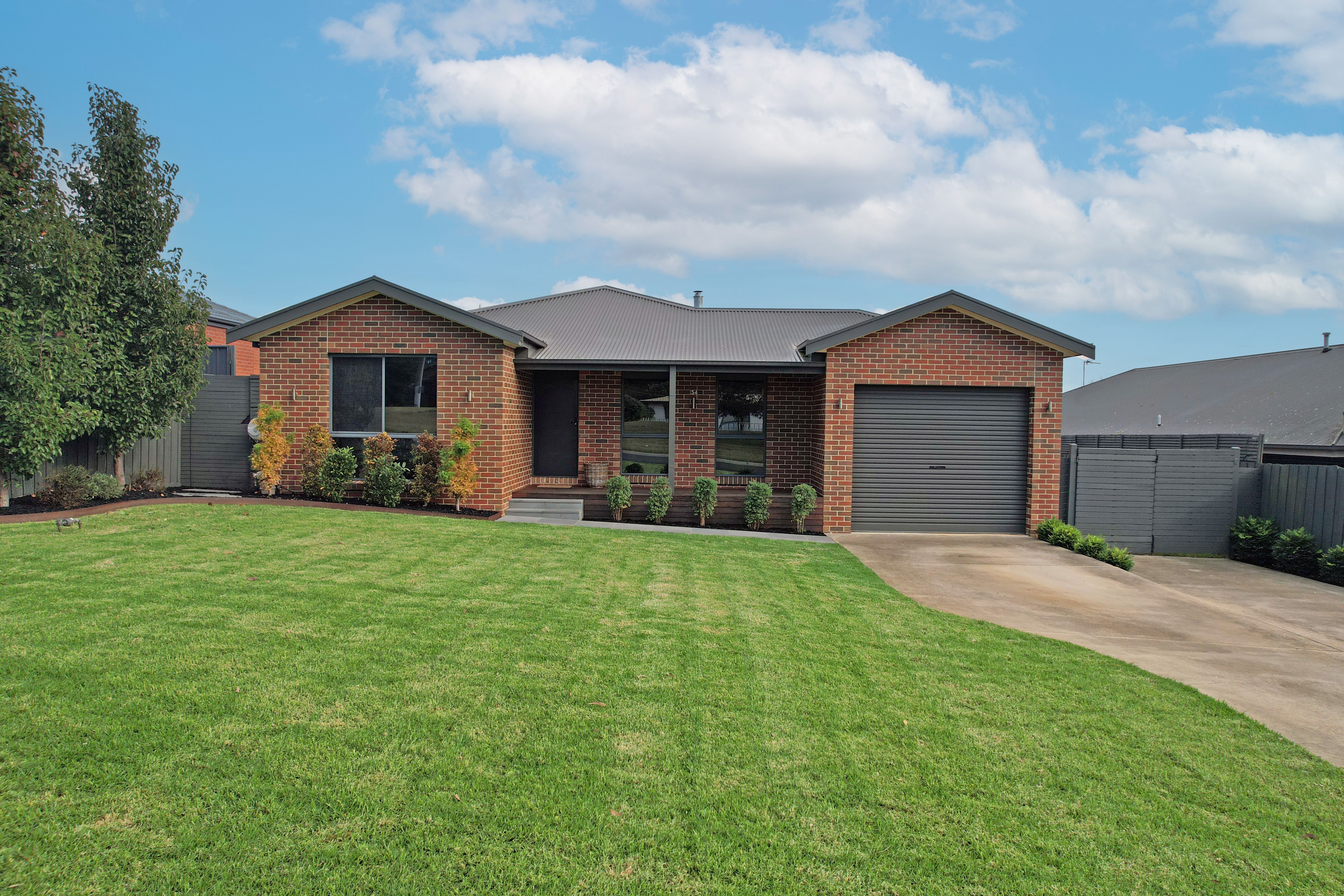 54 Bredt Street, Bairnsdale VIC
