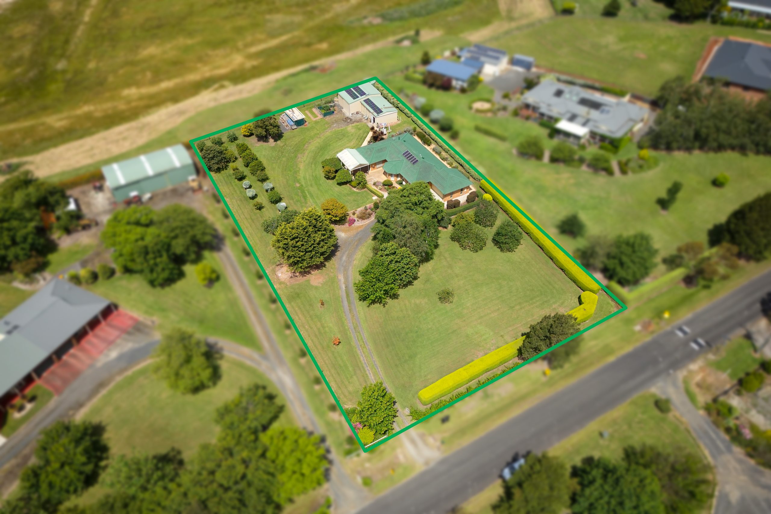51 Fairway Drive, Drouin VIC
