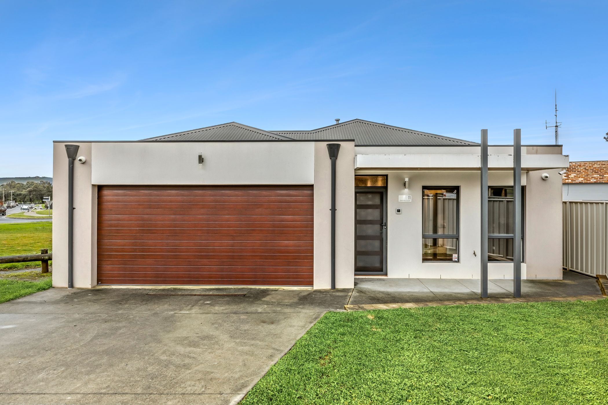 11 Delatite Court, West Wodonga VIC