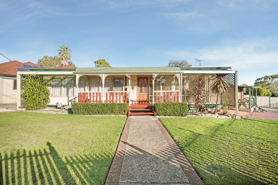 18 Moira Avenue, Ferntree Gully VIC