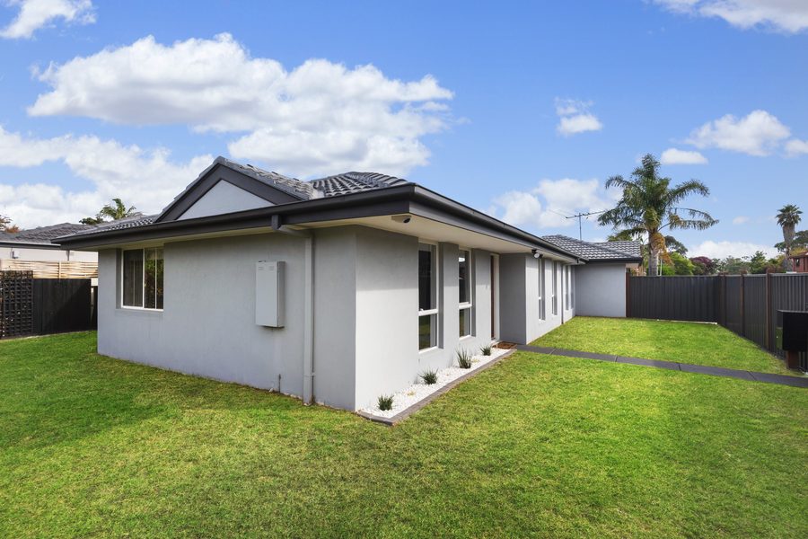 2 Erinka Crescent, Patterson Lakes VIC