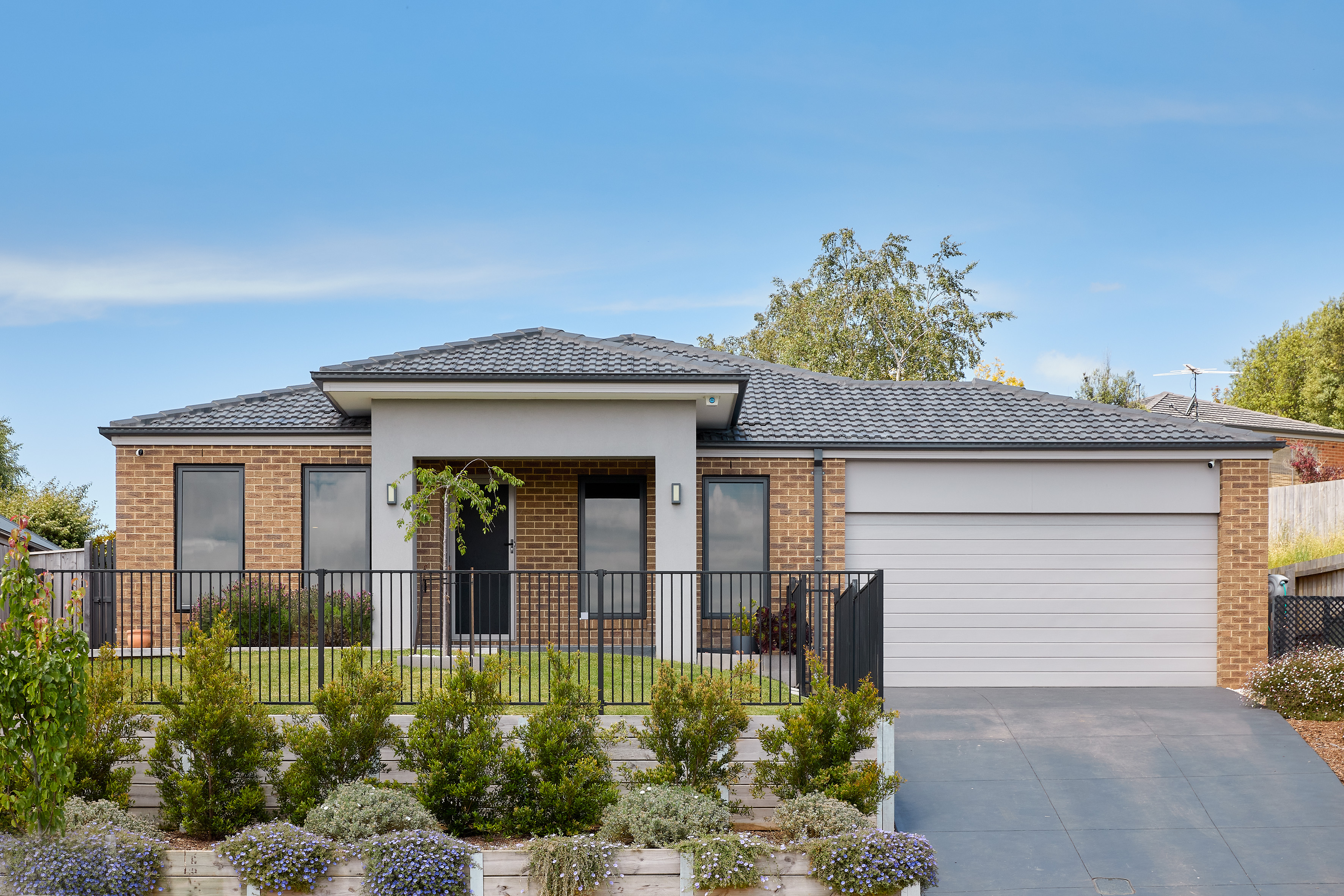 7 Shae Crescent, Drouin VIC