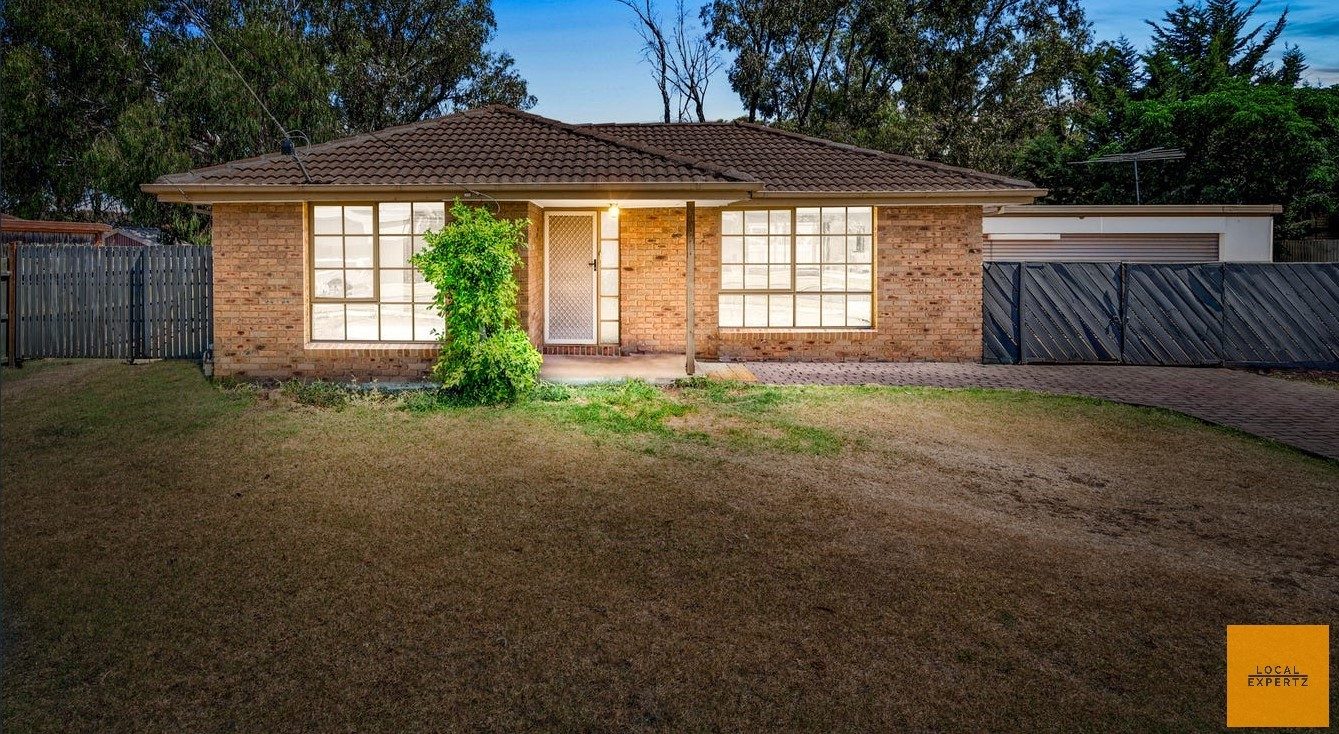 31 Alkemade Drive, Melton, VIC — photo 1