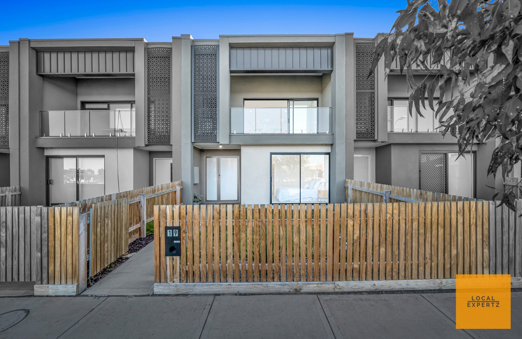 19 Bodega Walk, Brookfield, VIC — photo 1
