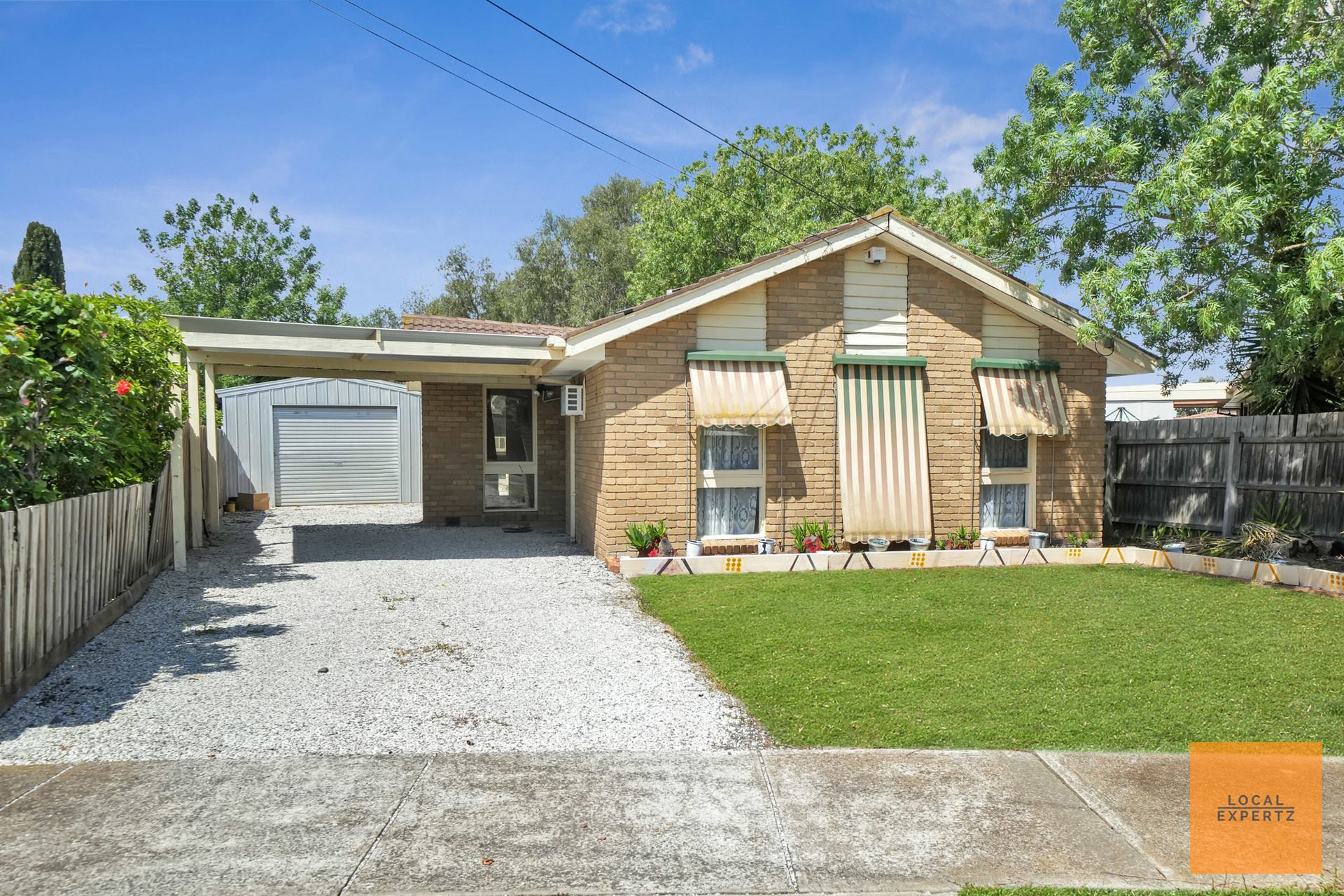 4 Eyre Street, Melton South, VIC — photo 1