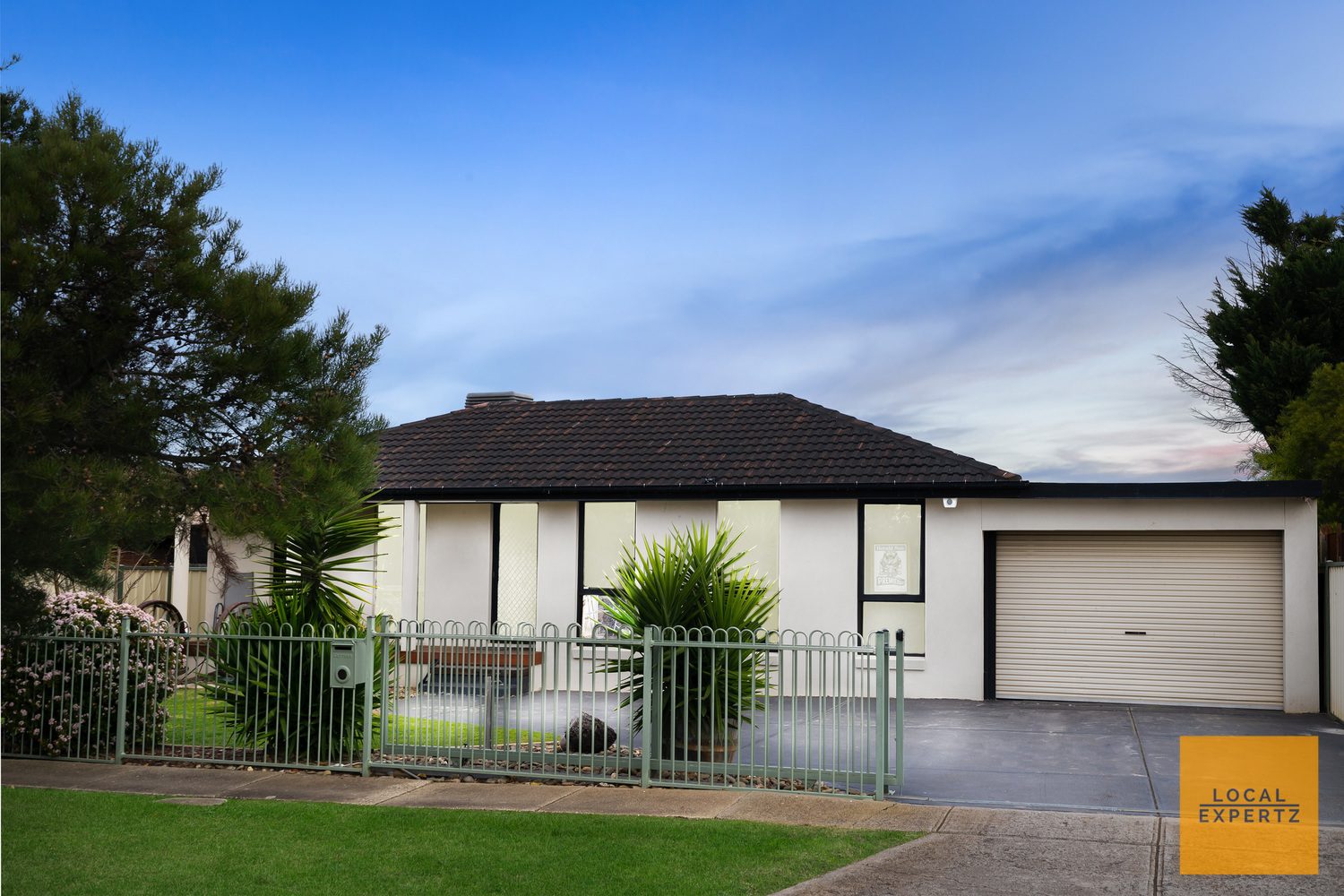 54 Dunvegan Drive, Kurunjang, VIC — photo 1