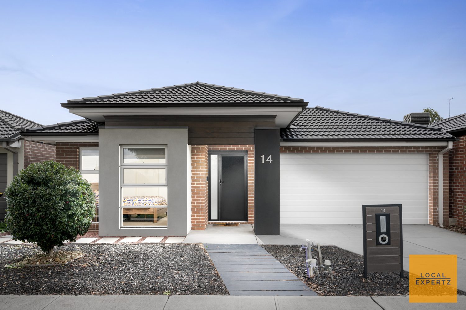 14 Eucalyptus Circuit, Diggers Rest, VIC — photo 1
