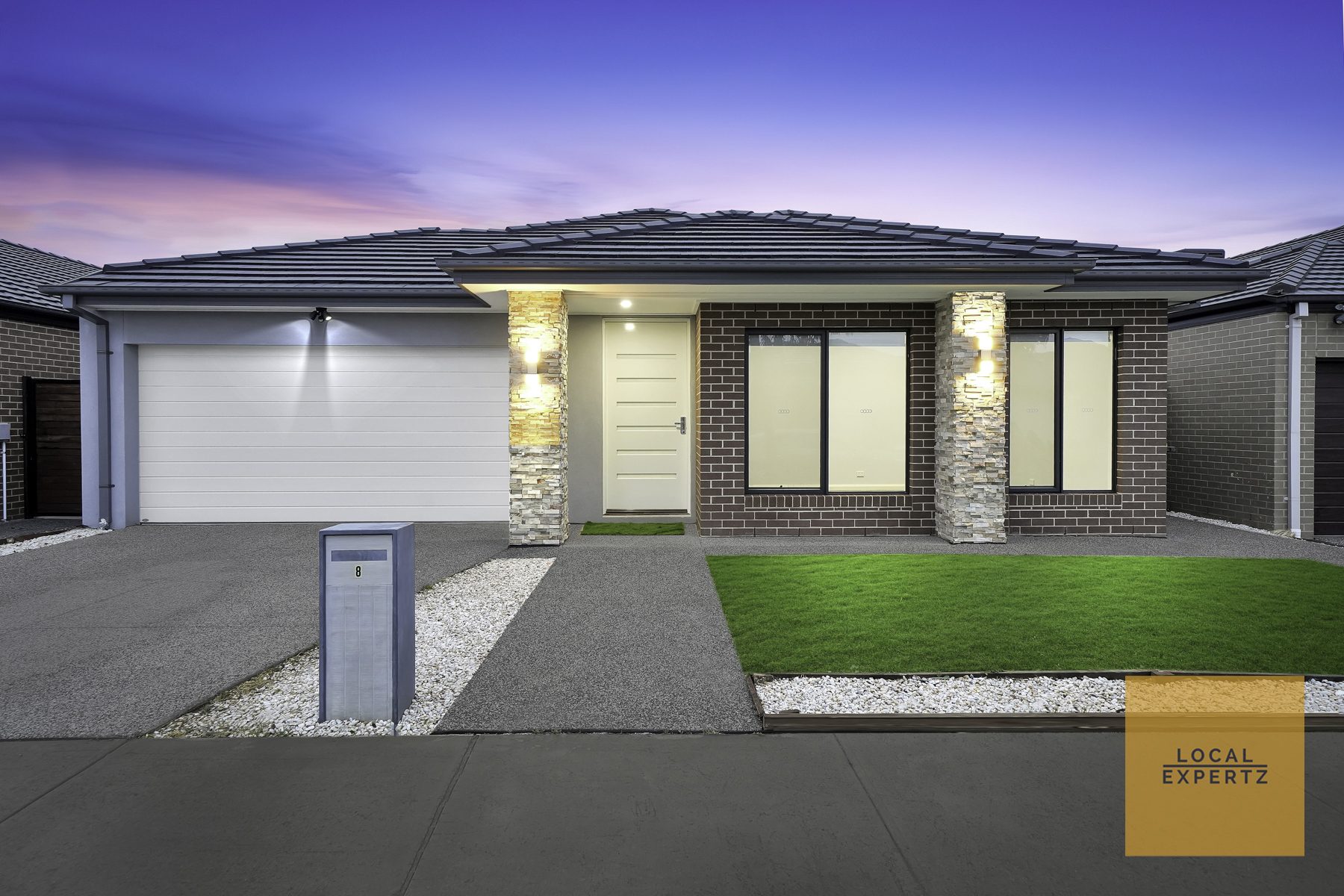 8 Medlar Avenue, Manor Lakes, VIC — photo 1