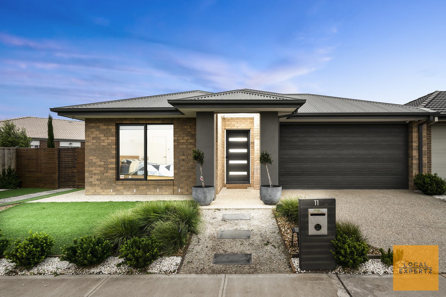 11 Bromley Circuit, Thornhill Park, VIC — photo 1