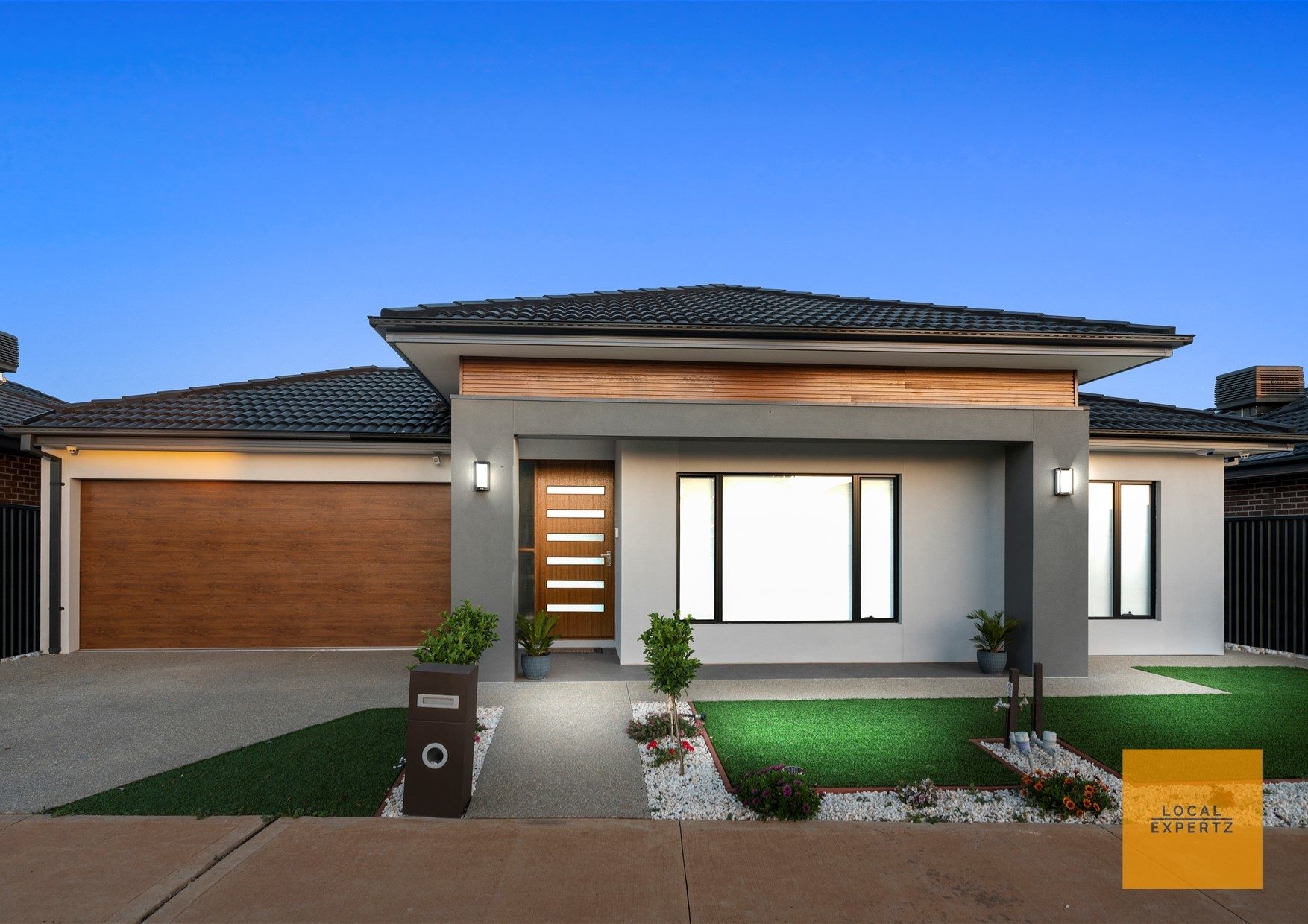 24 Welwyn Grove, Strathtulloh, VIC — photo 1