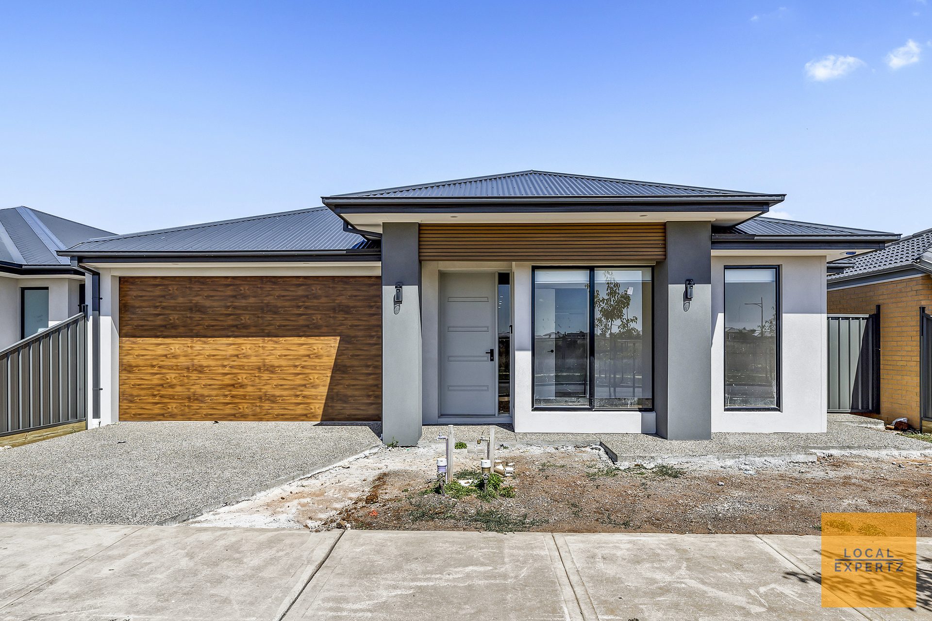 8 Ipswich Street, Strathtulloh, VIC — photo 1