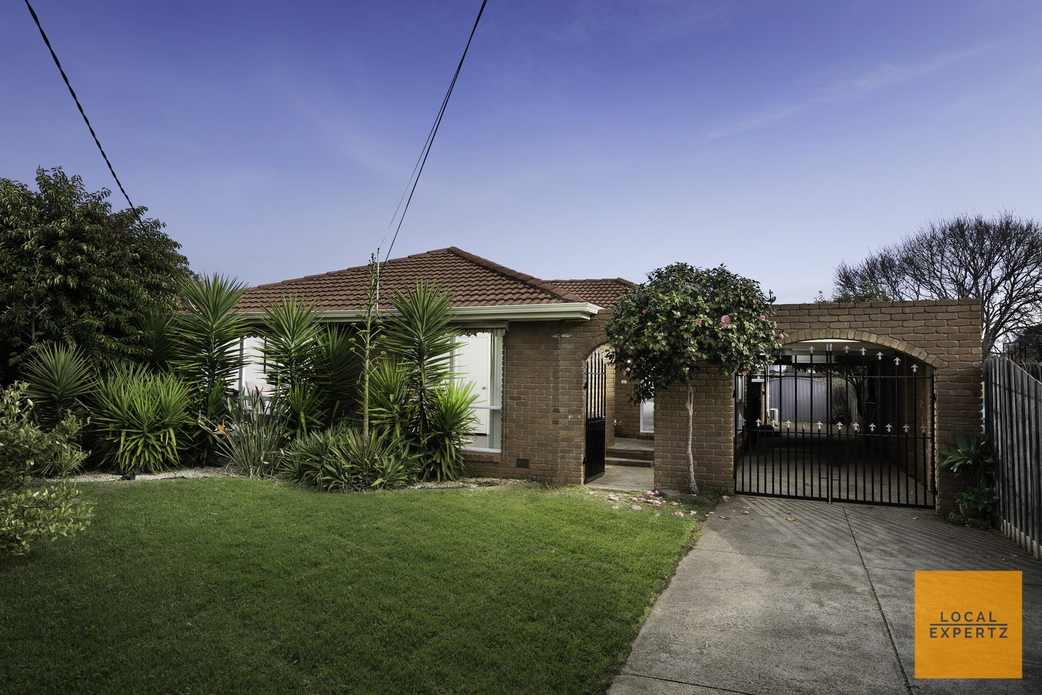 7 Wentworth Road, Melton South, VIC — photo 1
