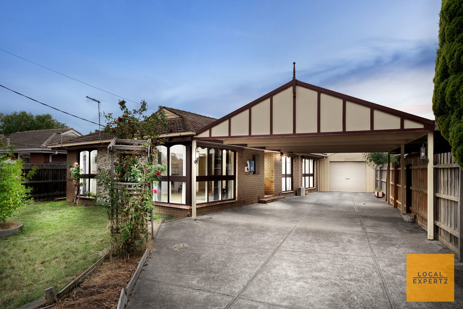 7 Porter Street, Melton South, VIC — photo 1