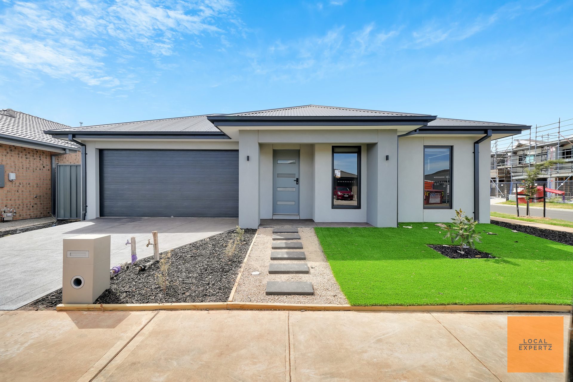 17 Grappenhall Avenue, Strathtulloh, VIC — photo 1