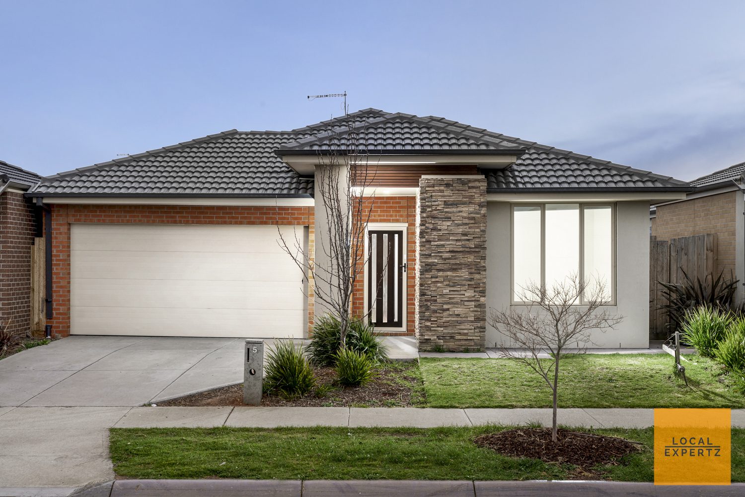 5 Barnato Street, Weir Views, VIC — photo 1