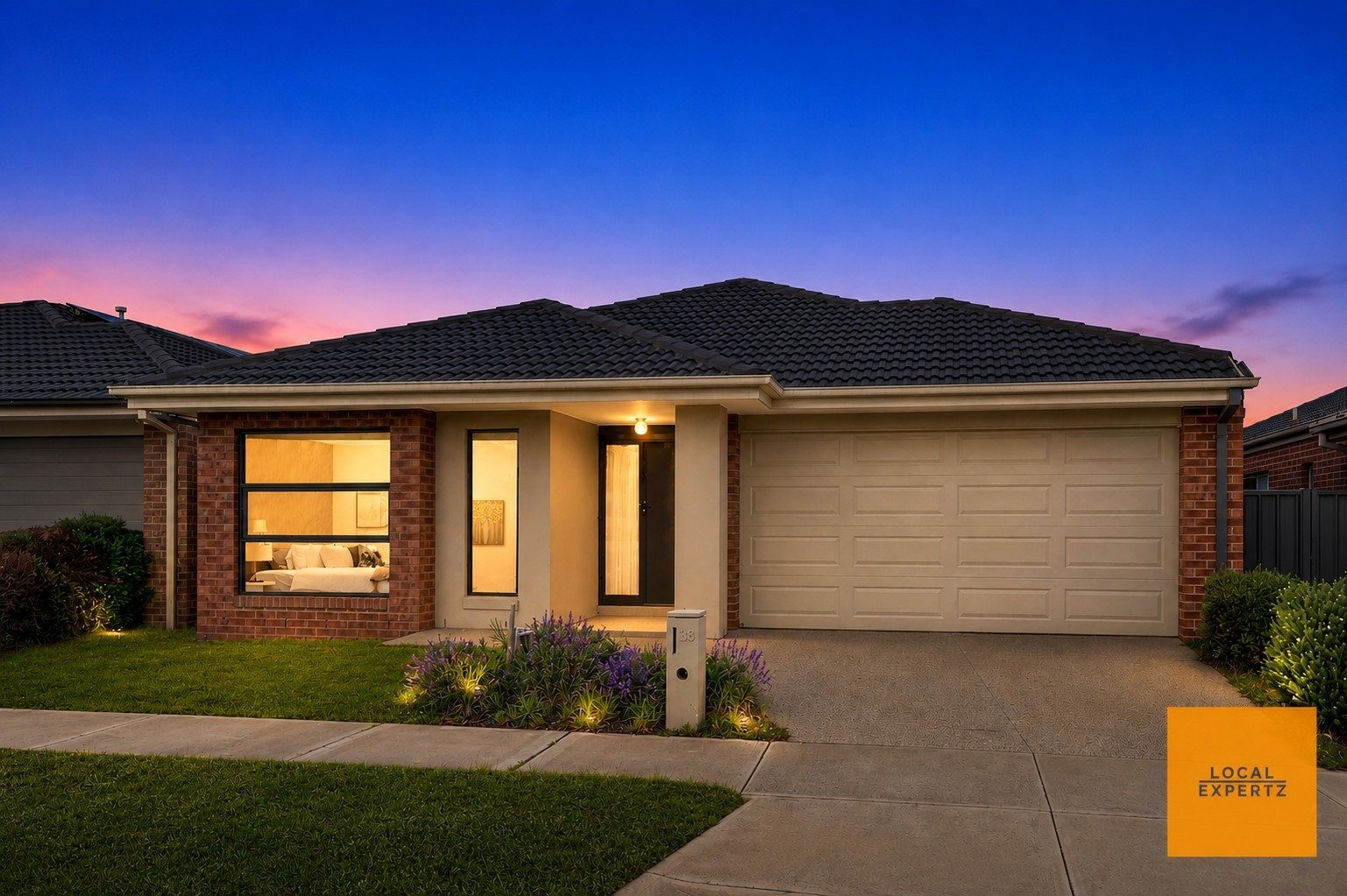 38 Azadi Crescent, Strathtulloh, VIC — photo 1