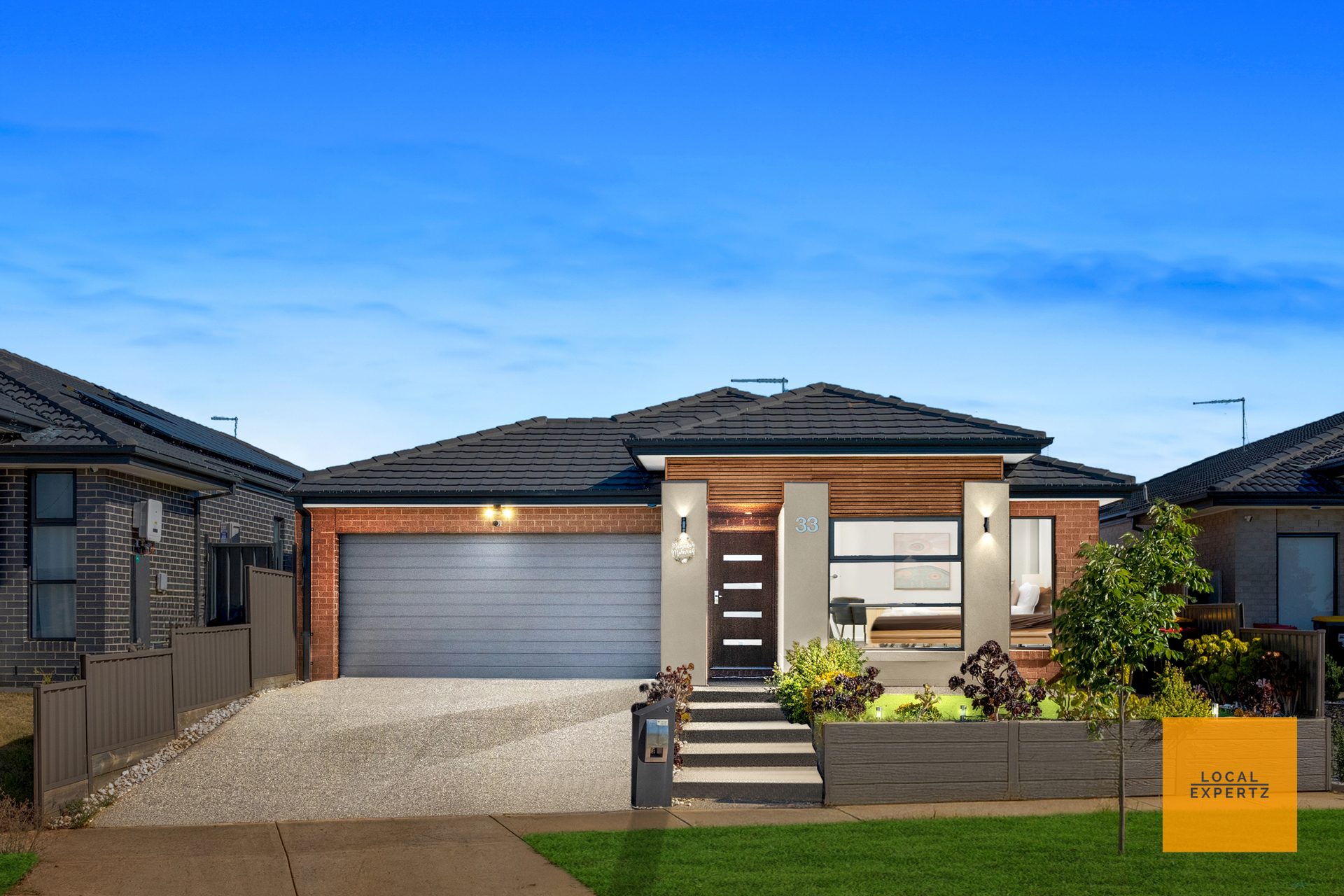 33 Walton Street, Melton South, VIC — photo 1