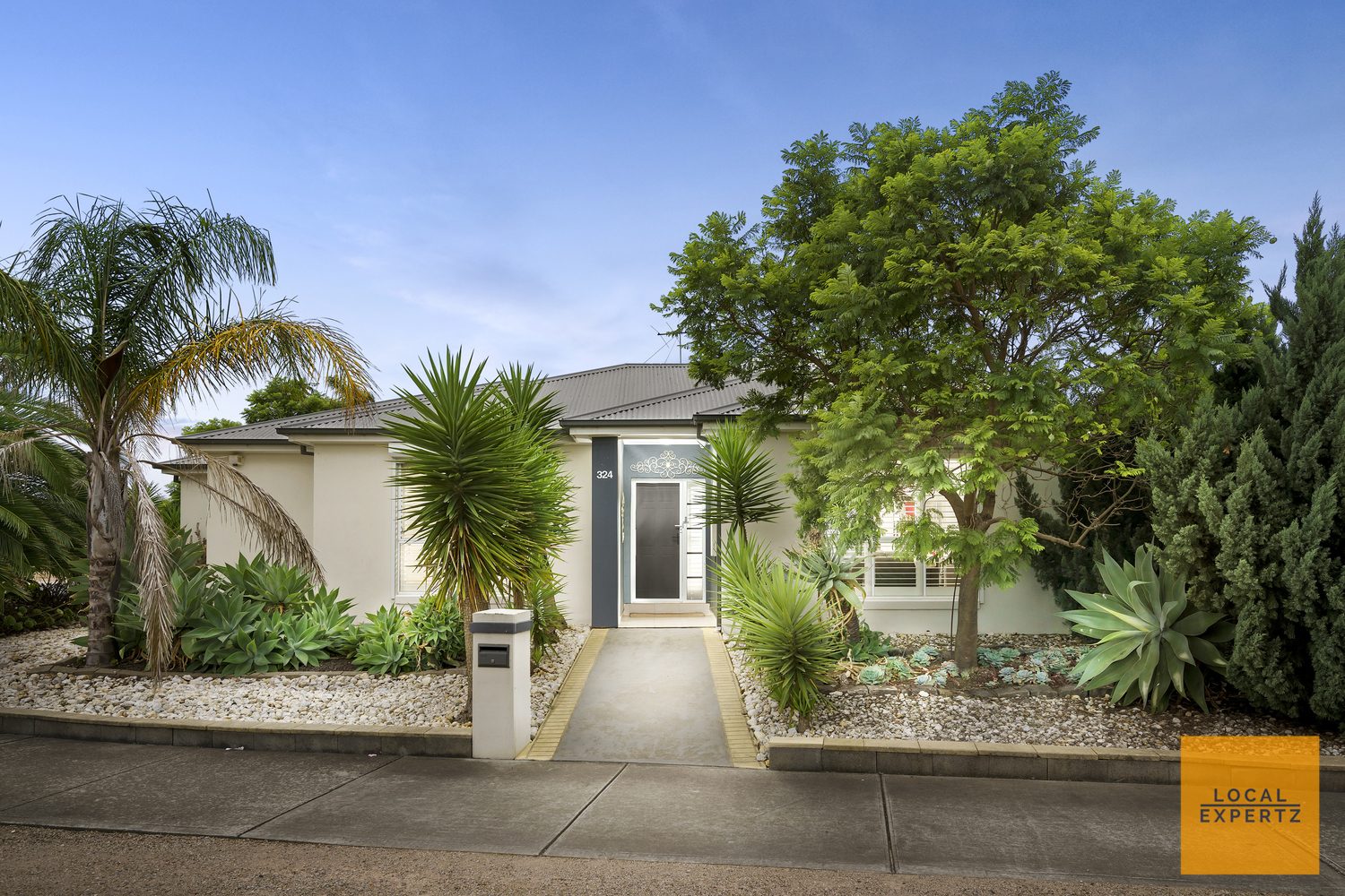324 Centenary Avenue, Harkness, VIC — photo 1
