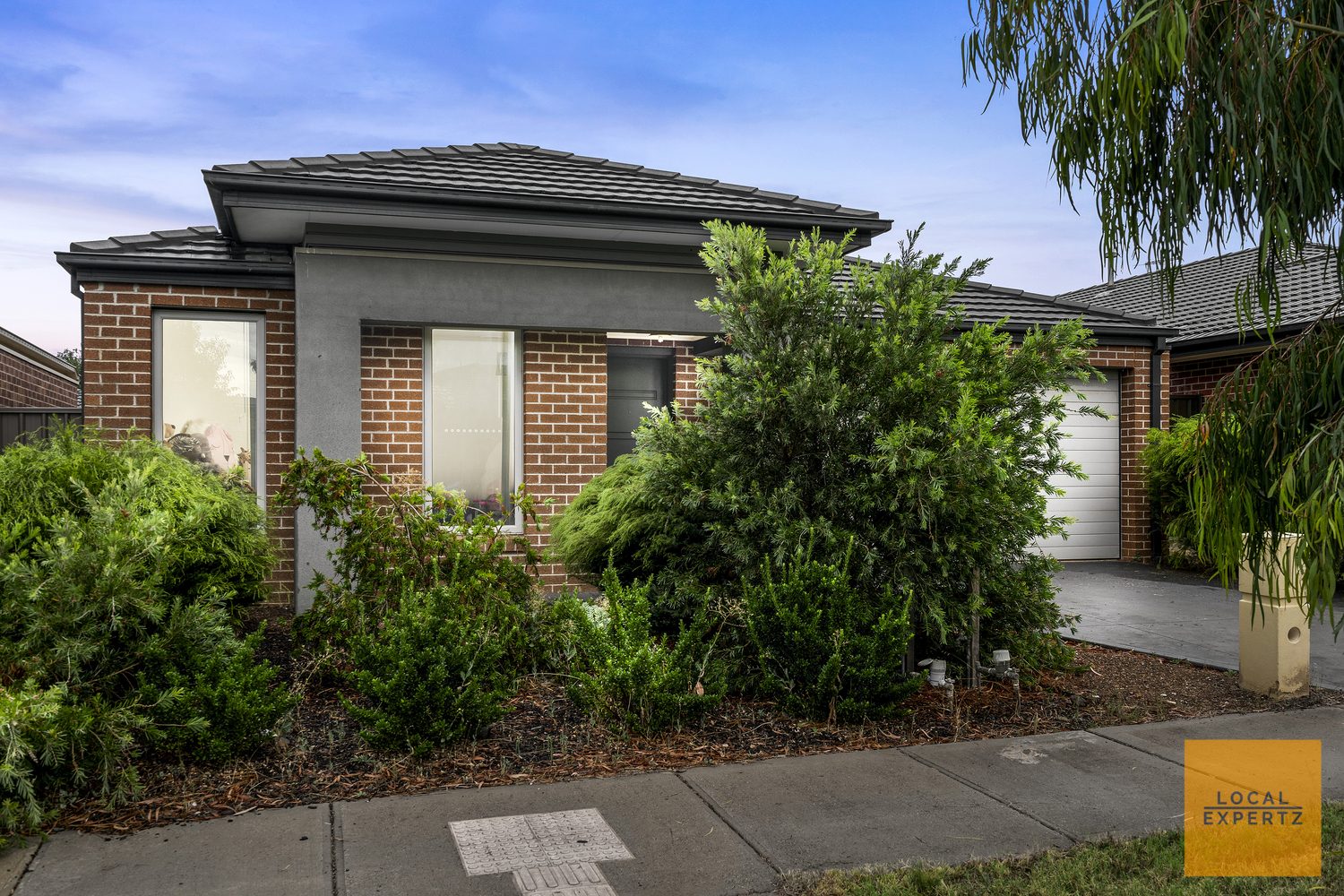 23 Tourmaline Drive, Cobblebank, VIC — photo 1