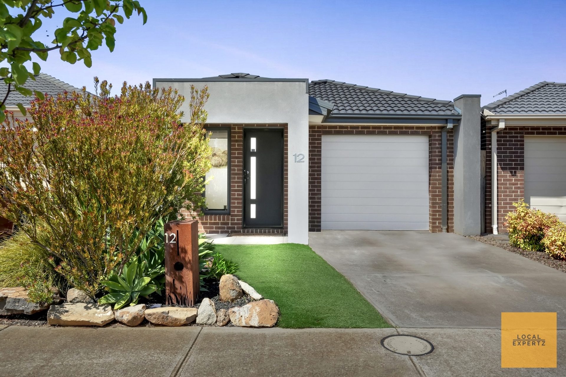 12 Harper Street, Melton South, VIC — photo 1