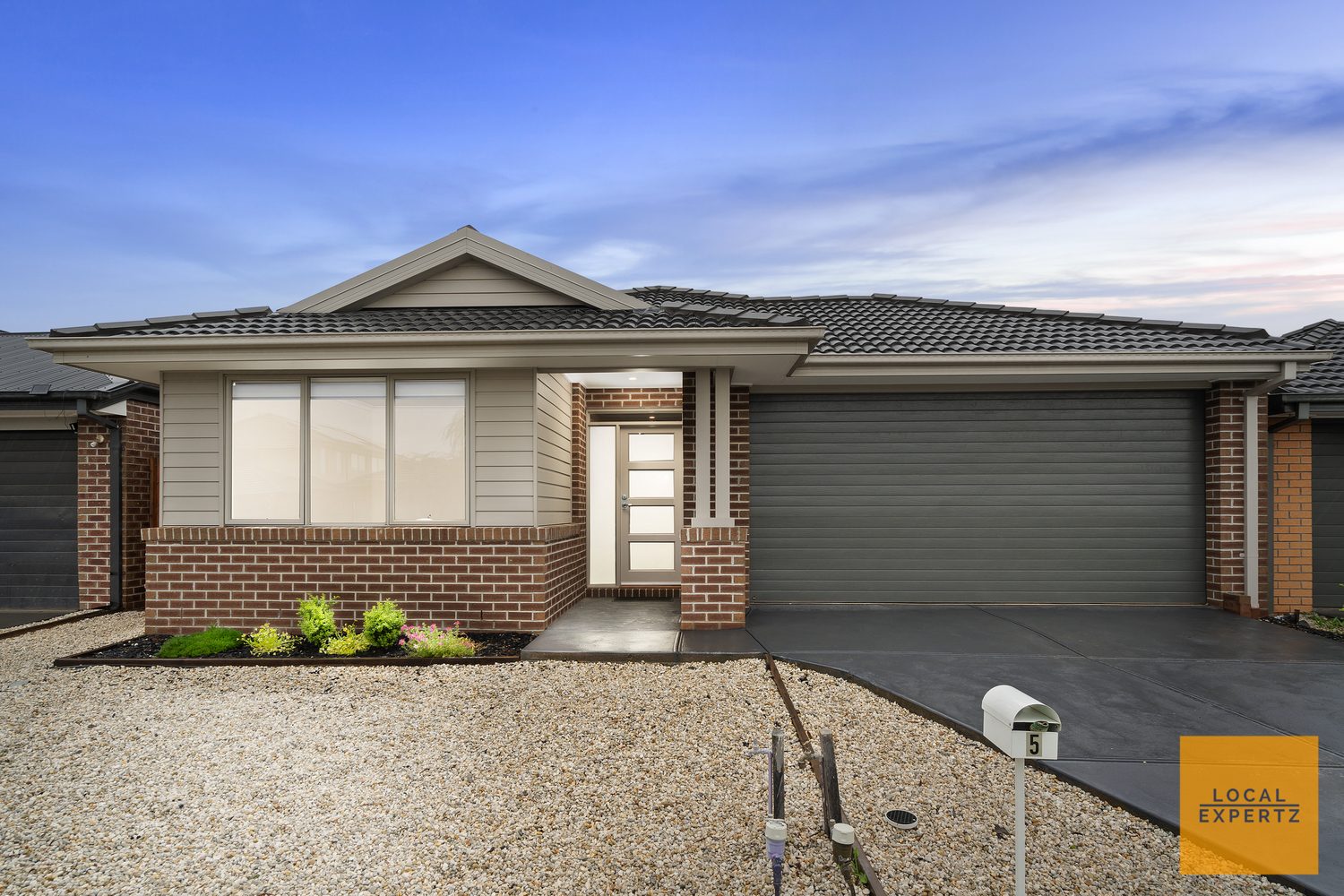5 Ruby Road, Cobblebank, VIC — photo 1