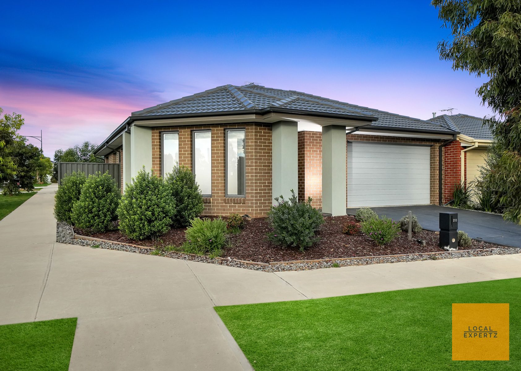 20 Rockingham Circuit, Harkness, VIC — photo 1