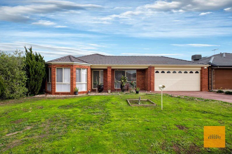22 Carlyon Close, Melton West, VIC — photo 1
