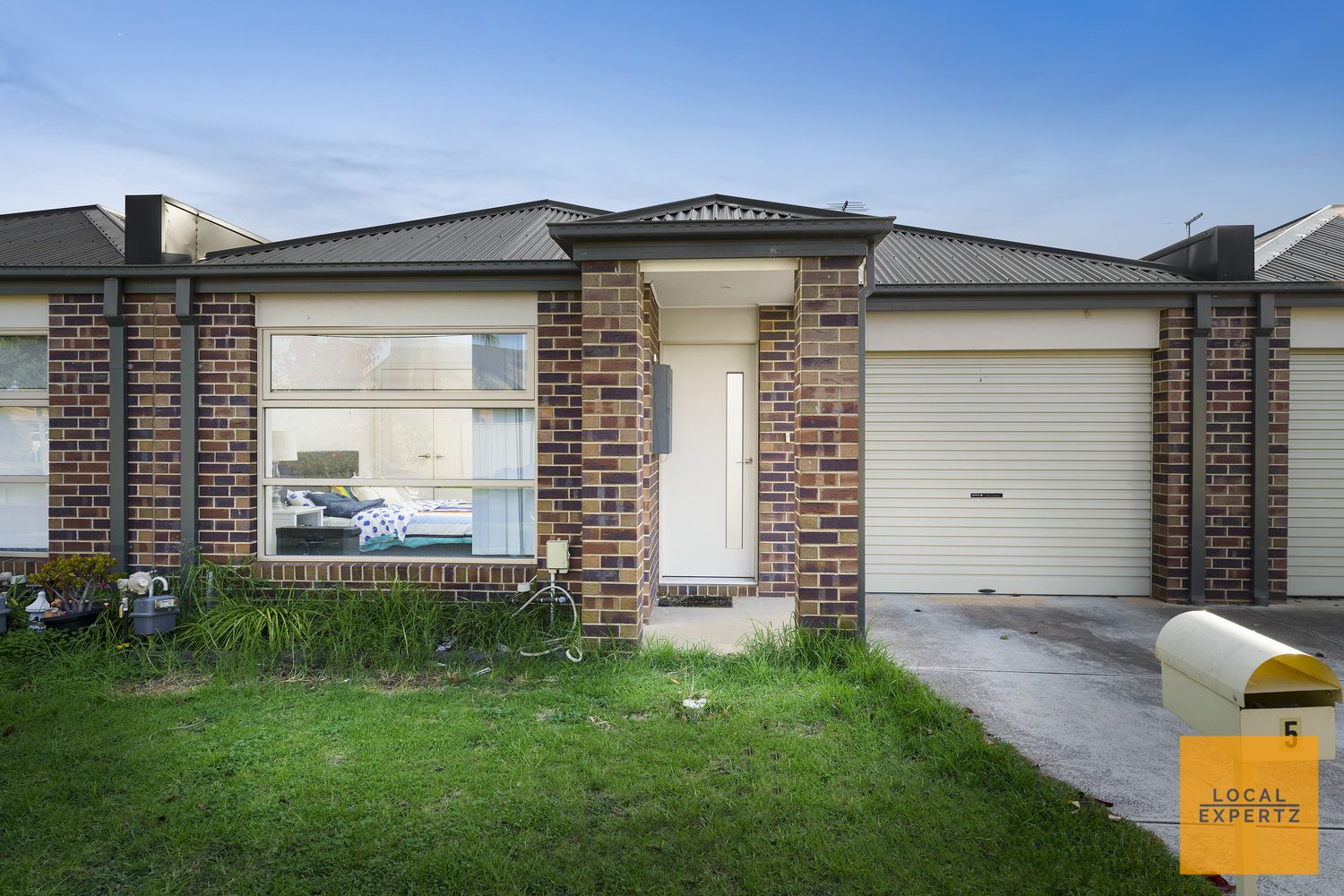 5 Daniel Drive, Melton South, VIC — photo 1