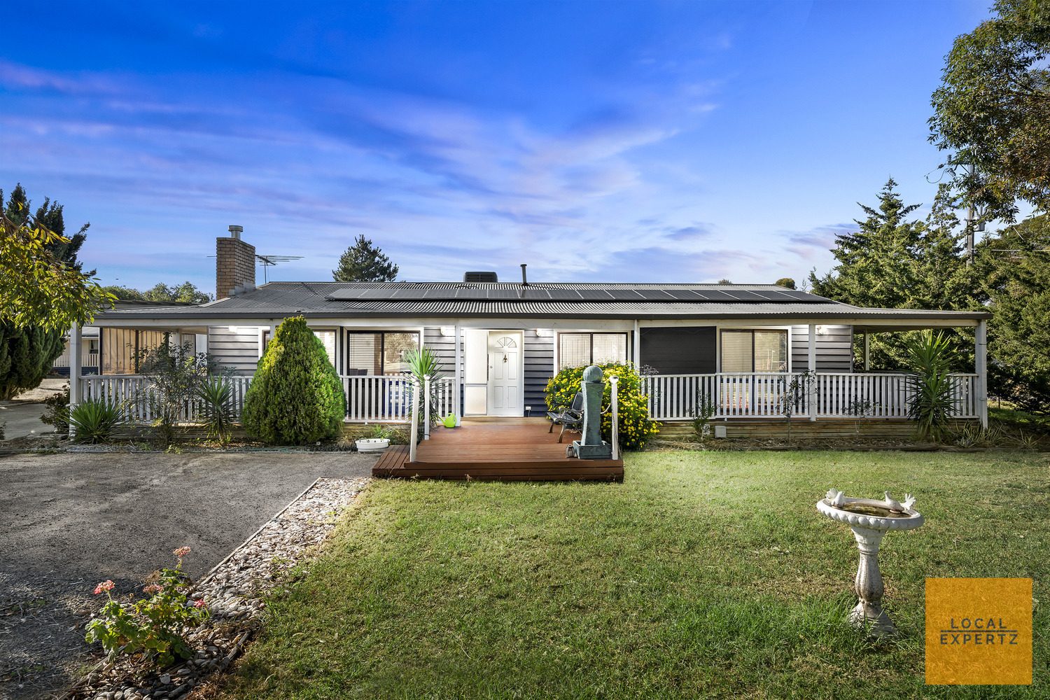 1 Djerriwarrh Court, Kurunjang, VIC — photo 1