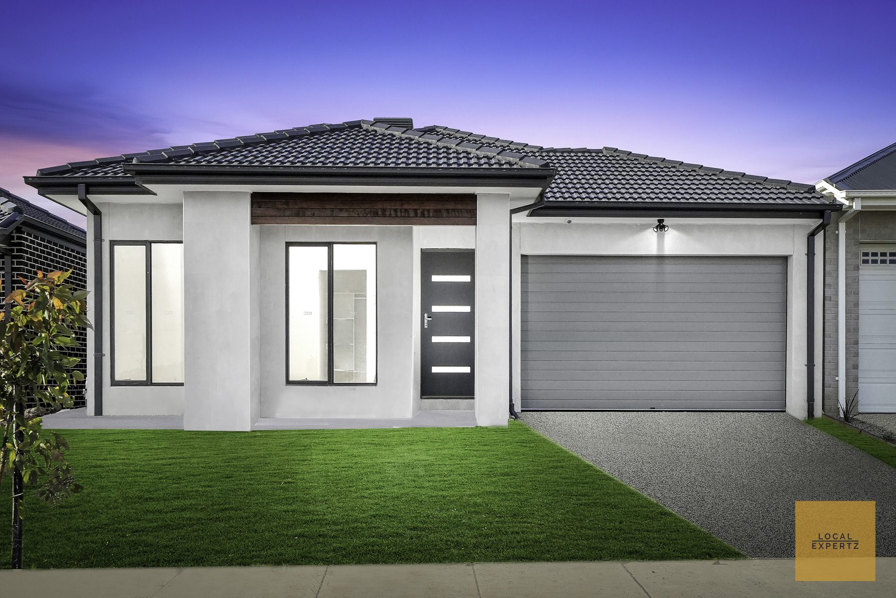 9 Hem Parkway, Fraser Rise, VIC — photo 1