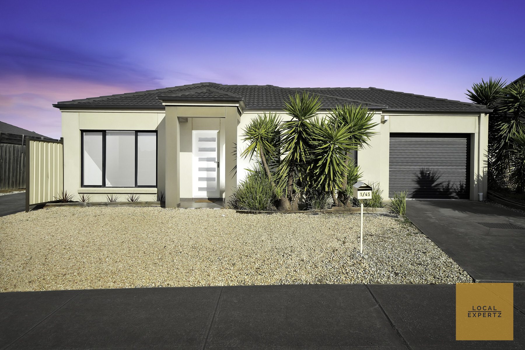 1/45 Kirkton Drive, Kurunjang, VIC — photo 1