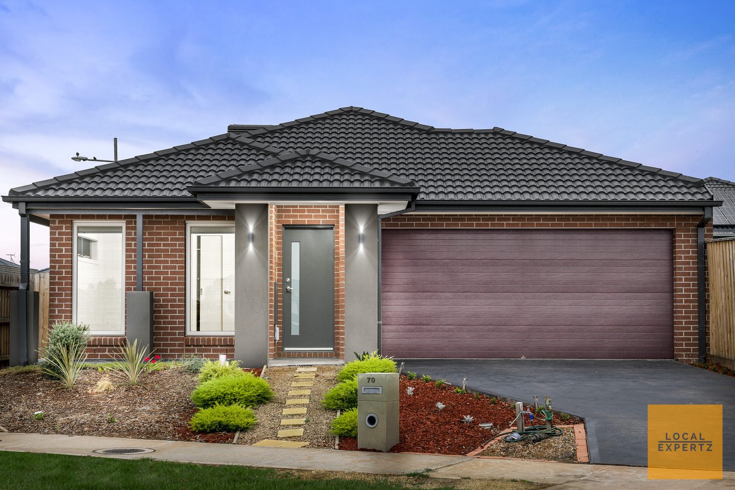 70 Cassinia Circuit, Tarneit, VIC — photo 1