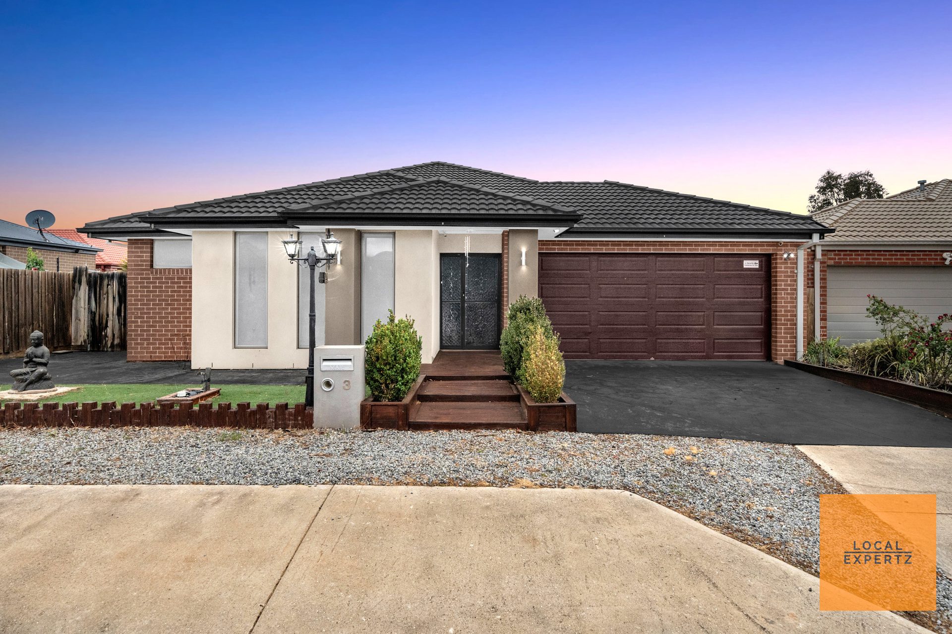 3 Lores Drive, Brookfield, VIC — photo 1